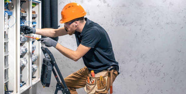 Best Licensed Electrician  in Pleasant Hills, PA
